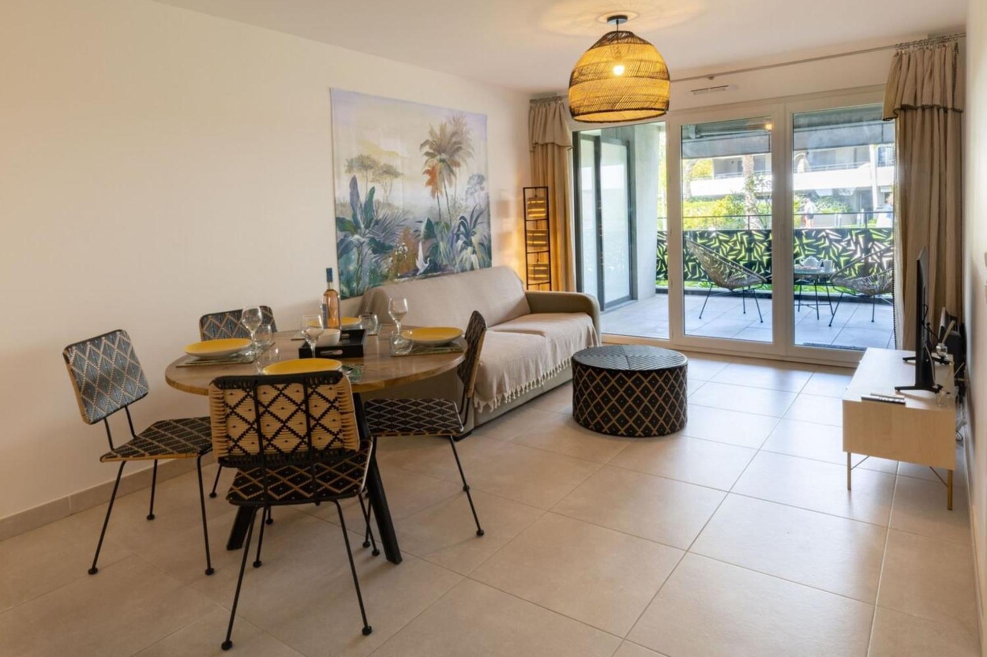 Apartamento 06Ah - Superb Waterfront T2 - Swimming Pool Villeneuve-Loubet Exterior foto