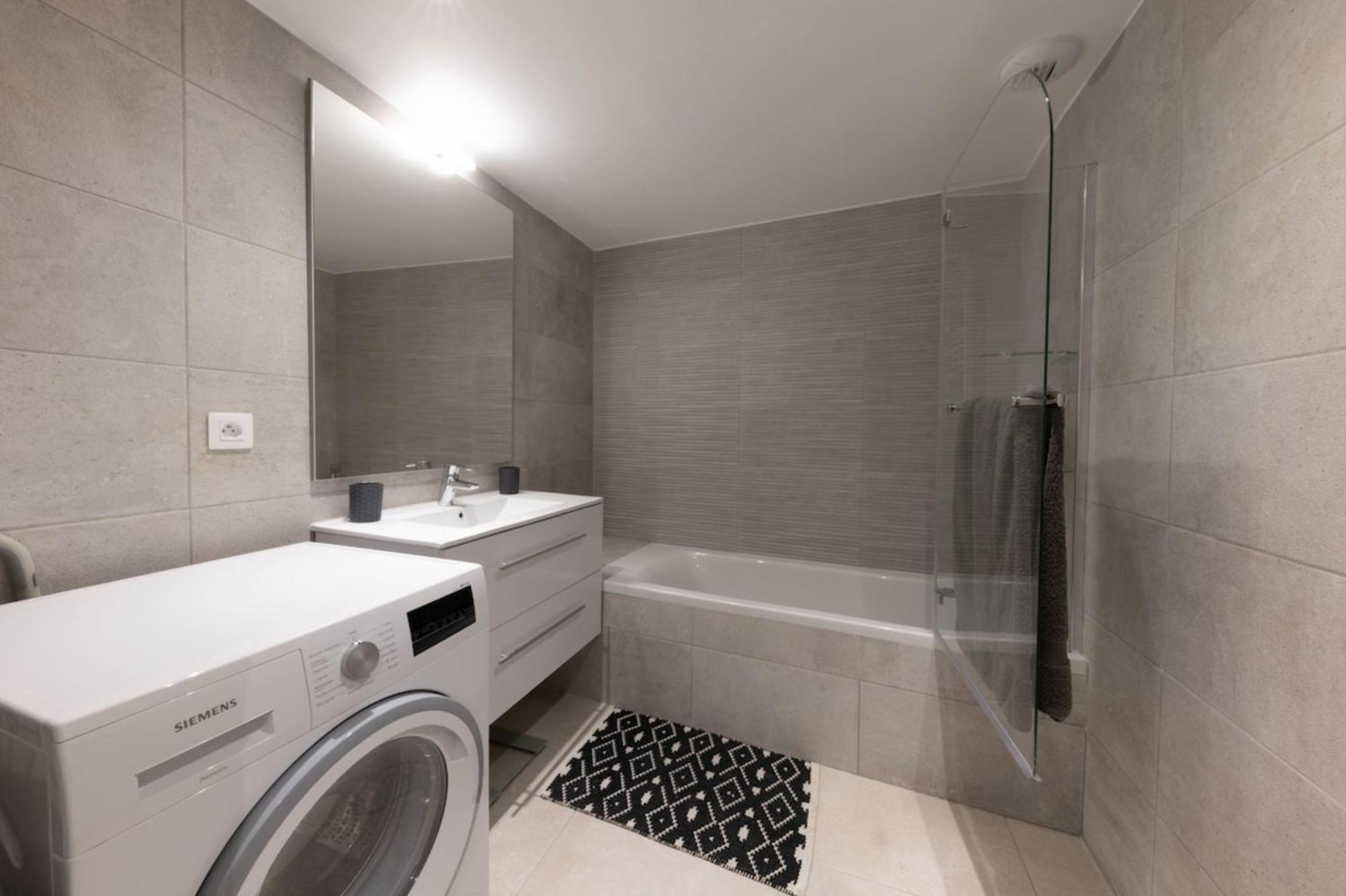 Apartamento 06Ah - Superb Waterfront T2 - Swimming Pool Villeneuve-Loubet Exterior foto